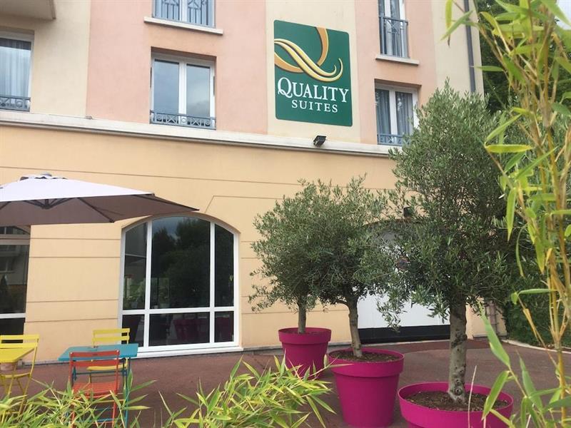 Hotel Quality Suites Maisons-Laffitte Paris Ouest Exterior foto